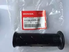 Рукоятка руля левая GRIP L. HANDLE (53166-KWN-900)